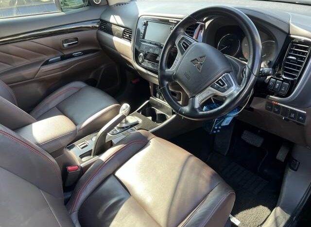 MITSUBISHI OUTLANDER PHEV full