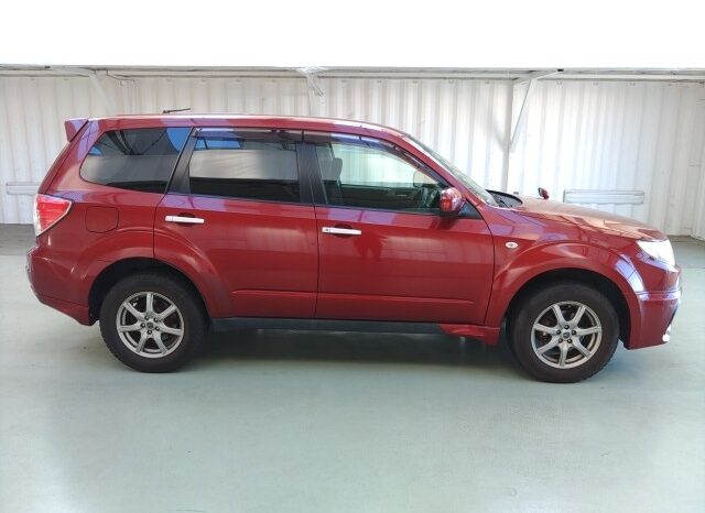 SUBARU FORESTER [SUV] full