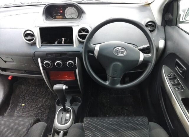 TOYOTA IST [Hatchback] 2004 full