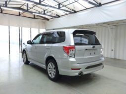 SUBARU FORESTER [SUV] full