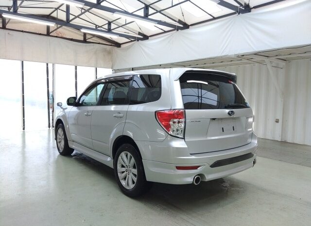 SUBARU FORESTER [SUV] full