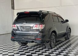 2013-TOYOTA-FORTUNER full