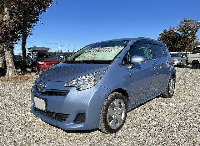 TOYOTA RACTIS HATCHBACK 2011 full