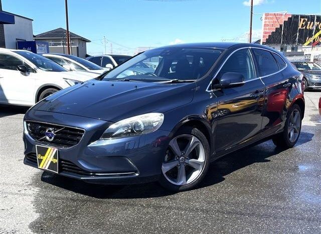 VOLVO V40 full