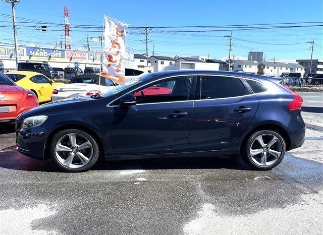 VOLVO V40 full