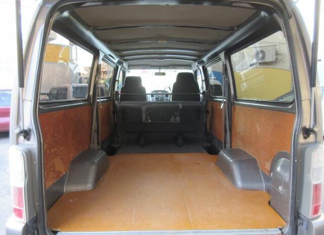 NISSAN CARAVAN 2010 full