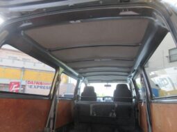 NISSAN CARAVAN 2010 full