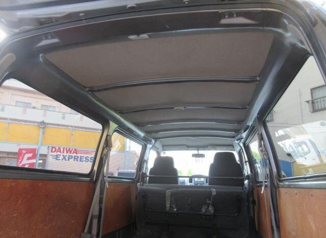 NISSAN CARAVAN 2010 full