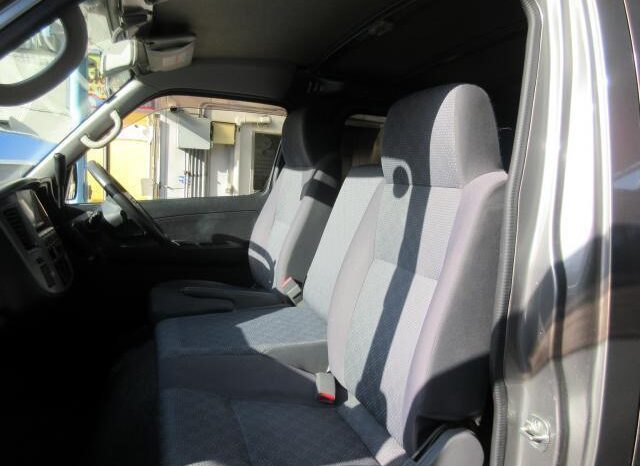 NISSAN CARAVAN 2010 full