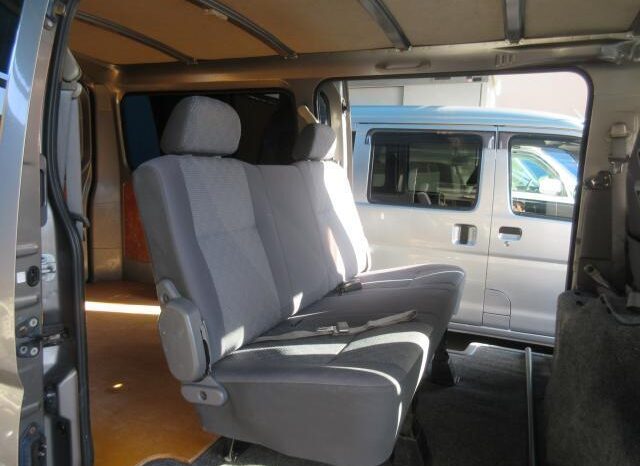 NISSAN CARAVAN 2010 full