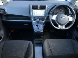 TOYOTA RACTIS HATCHBACK 2011 full