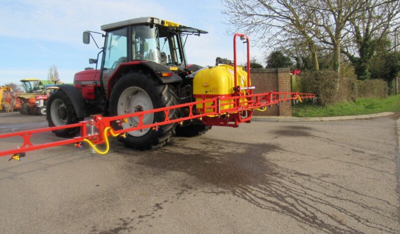 NEW 600 LITRE CROP SPRAYER full