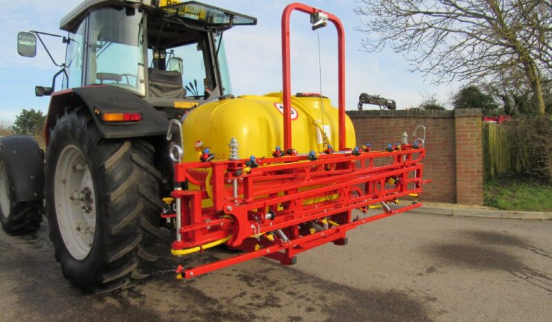 NEW 600 LITRE CROP SPRAYER full