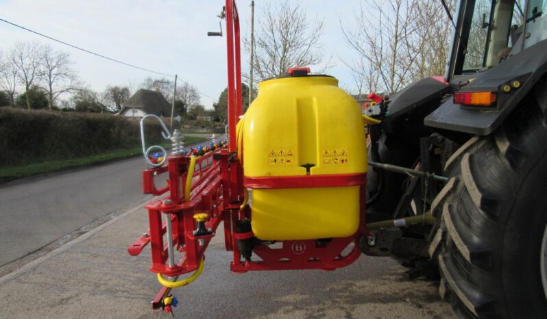 NEW 600 LITRE CROP SPRAYER full