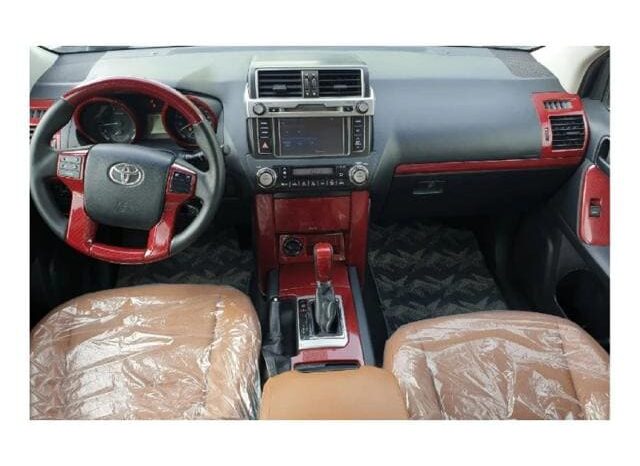 TOYOTA LAND CRUISER PRADO 2017 full