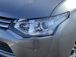 MITSUBISHI OUTLANDER PHEV 2015 full