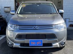 MITSUBISHI OUTLANDER PHEV 2015