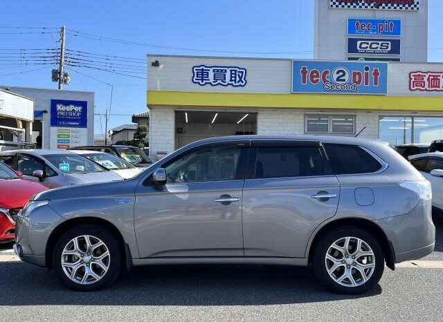 MITSUBISHI OUTLANDER PHEV 2015 full