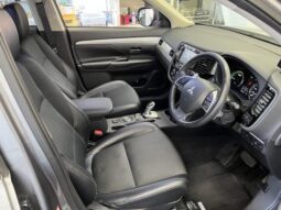 MITSUBISHI OUTLANDER PHEV 2015 full