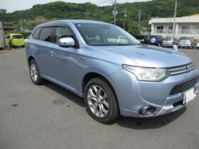 MITSUBISHI OUTLANDER PHEV 2015/4