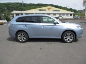 MITSUBISHI OUTLANDER PHEV 2015/4