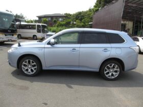 MITSUBISHI OUTLANDER PHEV 2015/4