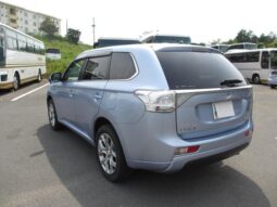 MITSUBISHI OUTLANDER PHEV 2015/4 full