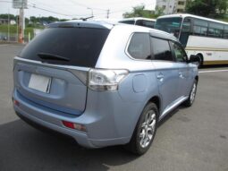 MITSUBISHI OUTLANDER PHEV 2015/4 full