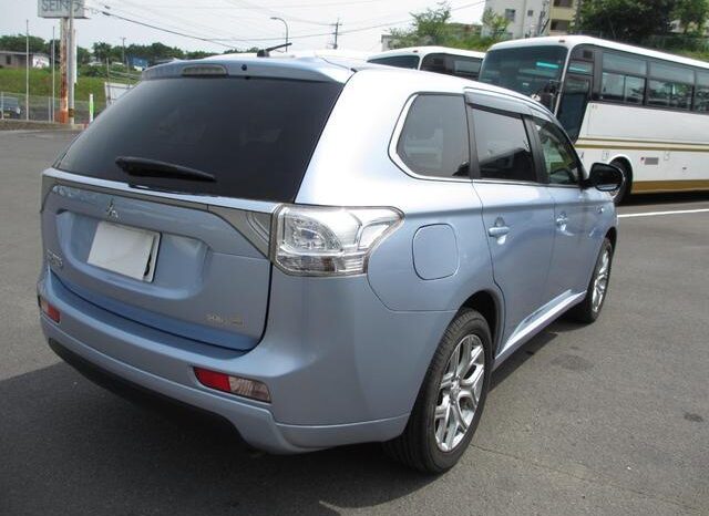 MITSUBISHI OUTLANDER PHEV 2015/4 full