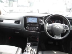 MITSUBISHI OUTLANDER PHEV 2015/4 full