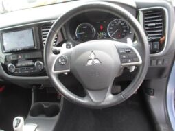 MITSUBISHI OUTLANDER PHEV 2015/4 full