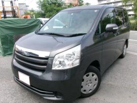 TOYOTA NOAH X 2008 [Van]