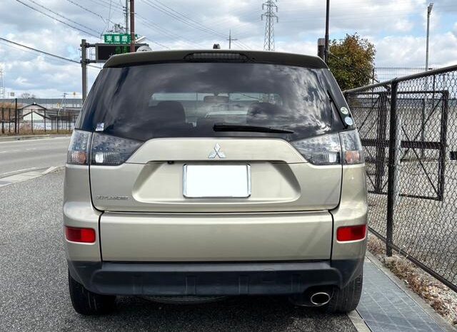 MITSUBISHI OUTLANDER full