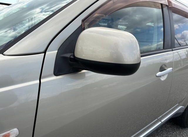 MITSUBISHI OUTLANDER full