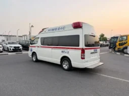 2009 TOYOTA HIACE AMBULANCE VAN