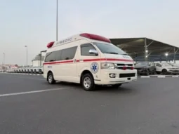 2009 TOYOTA HIACE AMBULANCE VAN