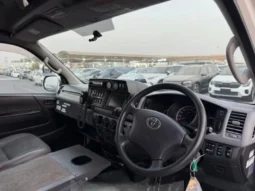 2009 TOYOTA HIACE AMBULANCE VAN full