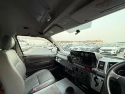 2009 TOYOTA HIACE AMBULANCE VAN full