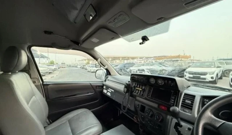 2009 TOYOTA HIACE AMBULANCE VAN full