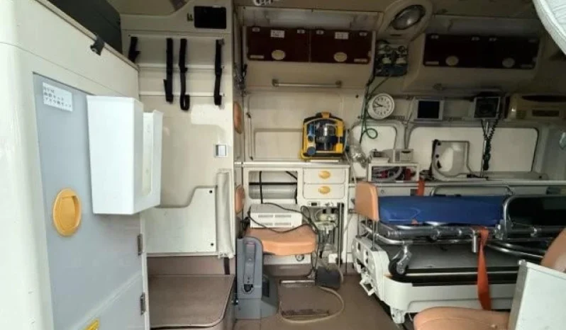 2009 TOYOTA HIACE AMBULANCE VAN full