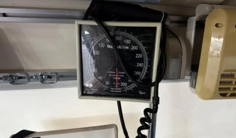 2009 TOYOTA HIACE AMBULANCE VAN full