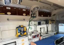 2009 TOYOTA HIACE AMBULANCE VAN full