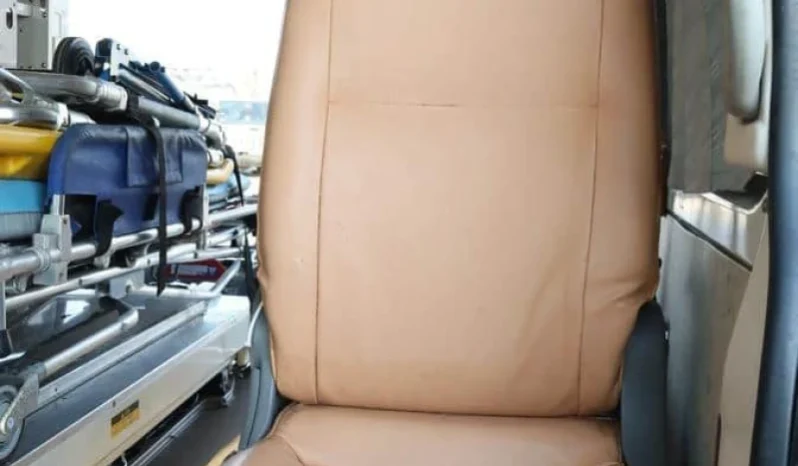 2015 TOYOTA HIACE AMBULANCE full