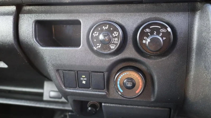 2015 TOYOTA HIACE AMBULANCE full