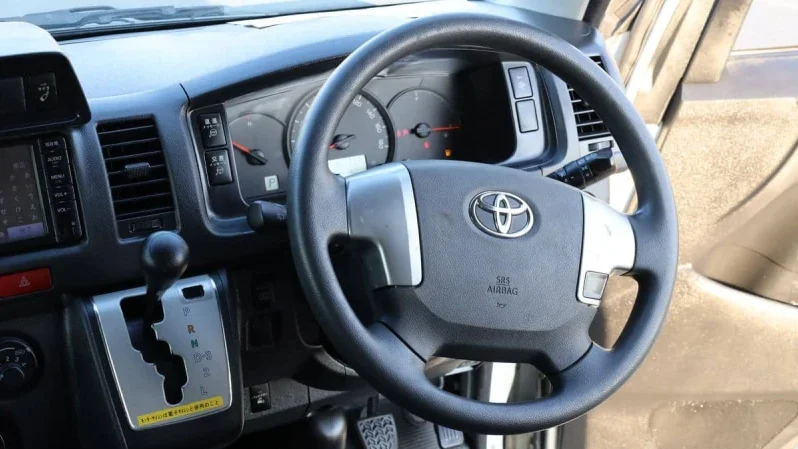 2015 TOYOTA HIACE AMBULANCE full