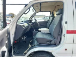 1998 TOYOTA HIACE AMBULANCE full