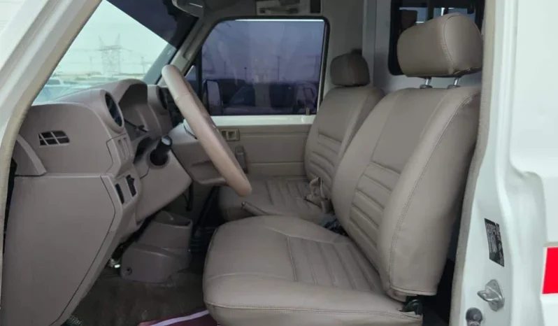 2012 TOYOTA LAND CRUISER AMBULANCE full
