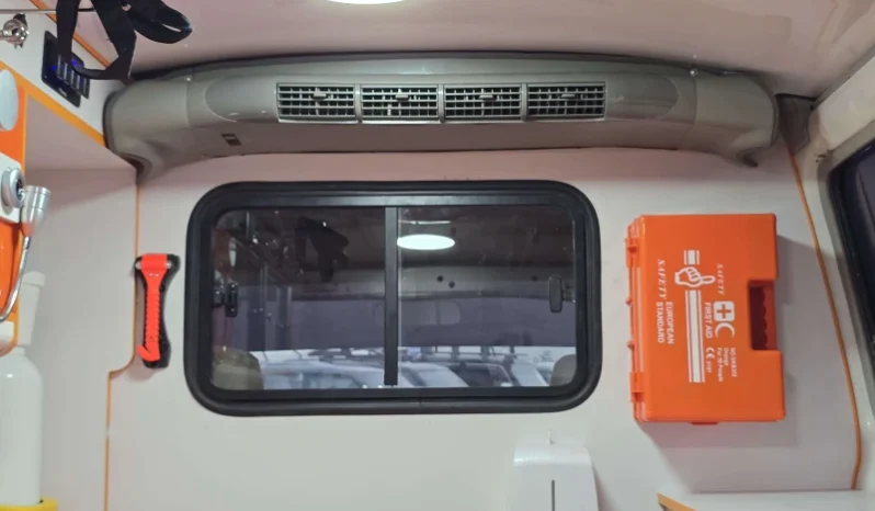 2012 TOYOTA LAND CRUISER AMBULANCE full