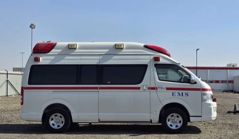 2010 TOYOTA HIACE full