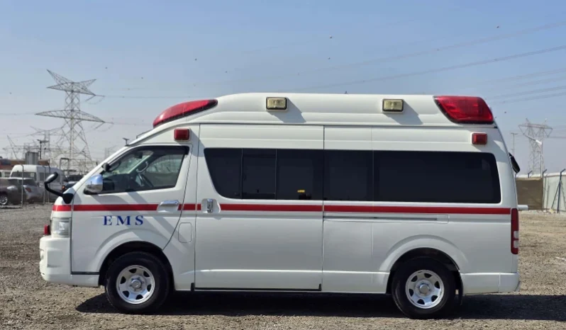 2010 TOYOTA HIACE full